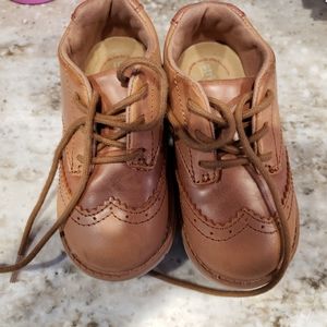 Brown 7.5w stride rite shoes